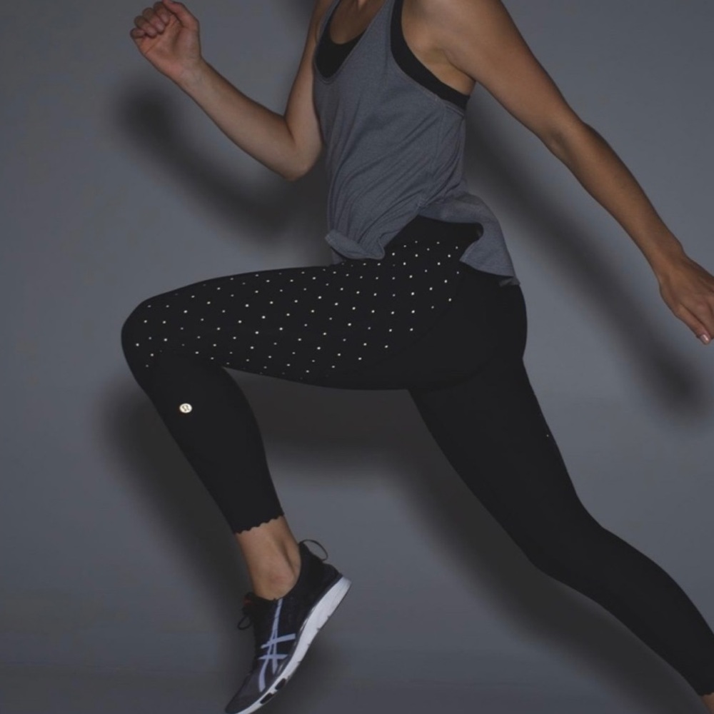 Lululemon “Tight Stuff” leggings